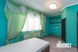 Коттедж 350м², 2-этажный, участок 25 сот.  