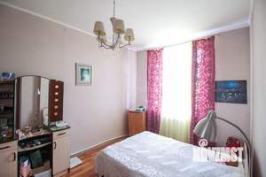 Дом 281м², 2-этажный, участок 6 сот.  