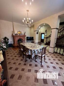 Коттедж 270м², 3-этажный, участок 10 сот.  