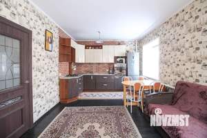 Дом 180м², 2-этажный, участок 9 сот.  