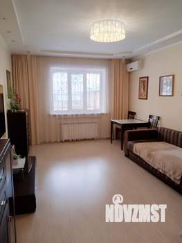 Таунхаус 240м², 2-этажный, участок 1 сот.  