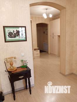 Таунхаус 240м², 2-этажный, участок 1 сот.  