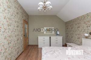 Дом 150м², 3-этажный, участок 11 сот.  