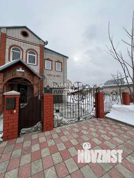Коттедж 270м², 3-этажный, участок 10 сот.  