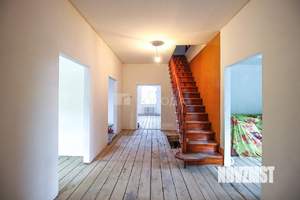 Дом 250м², 2-этажный, участок 6 сот.  