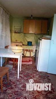 Дом 25м², 2-этажный, участок 10 сот.  
