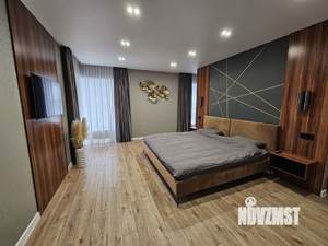 Коттедж 250м², 2-этажный, участок 10 сот.  