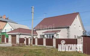 Дом 243м², 3-этажный, участок 10 сот.  
