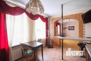 Дом 331м&sup2;, 2-этажный, участок 11 сот.  