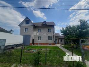 Дом 220м², 2-этажный, участок 6 сот.  