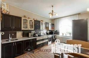 Дом 263м², 2-этажный, участок 10 сот.  
