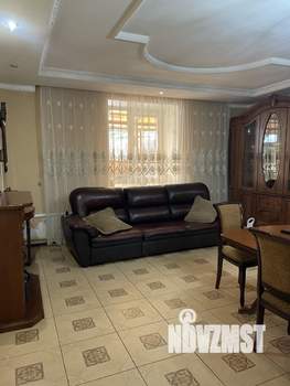Дом 210м², 2-этажный, участок 5 сот.  