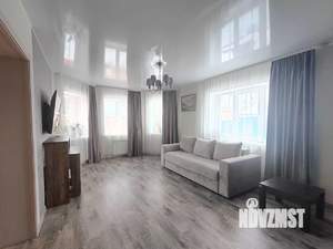 Коттедж 212м², 2-этажный, участок 6 сот.  