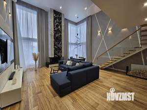 Коттедж 250м², 2-этажный, участок 10 сот.  