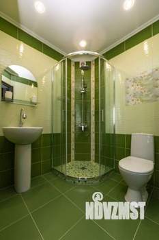 Коттедж 350м², 2-этажный, участок 25 сот.  