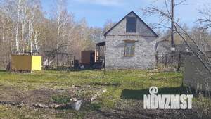 Дом 18м², 2-этажный, участок 9 сот.  