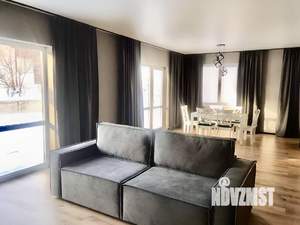 Коттедж 175м², 2-этажный, участок 6 сот.  