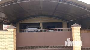 Дом 300м&sup2;, 3-этажный, участок 11 сот.  