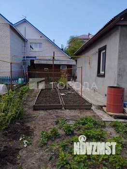Дом 100м², 2-этажный, участок 6 сот.  