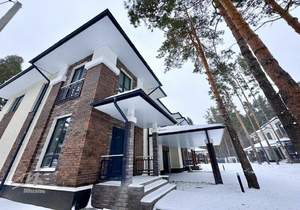 Дом 246м², 2-этажный, участок 6 сот.  