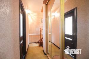 Дом 180м², 2-этажный, участок 9 сот.  