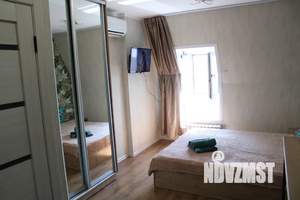 Студия квартира, посуточно, 17м2, 3/3 этаж