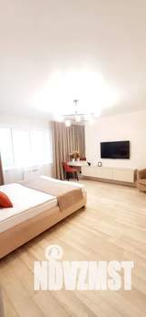 1-к квартира, посуточно, 42м2, 8/10 этаж