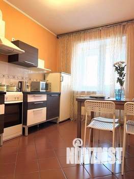 2-к квартира, посуточно, 55м2, 1/1 этаж