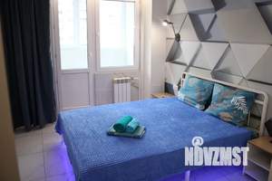 1-к квартира, посуточно, 39м2, 4/10 этаж