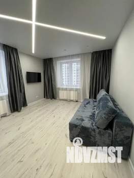 2-к квартира, посуточно, 38м2, 8/16 этаж