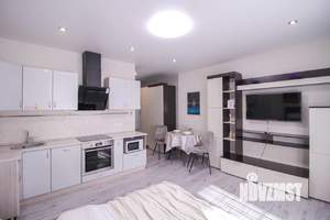 Студия квартира, посуточно, 30м2, 2/17 этаж