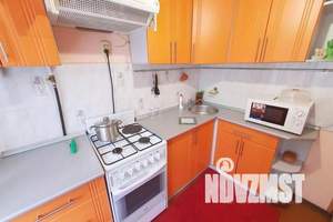 1-к квартира, посуточно, 42м2, 2/4 этаж