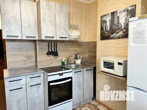 1-к квартира, посуточно, 36м2, 4/10 этаж