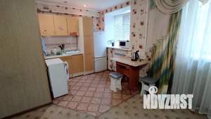 Студия квартира, посуточно, 30м2, 1/5 этаж