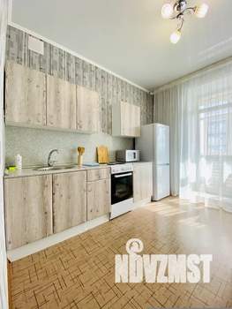 1-к квартира, посуточно, 40м2, 9/16 этаж