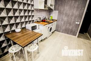 Студия квартира, посуточно, 42м2, 7/9 этаж
