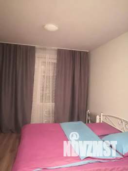 Студия квартира, посуточно, 27м2, 1/10 этаж