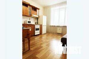 1-к квартира, посуточно, 35м2, 8/17 этаж