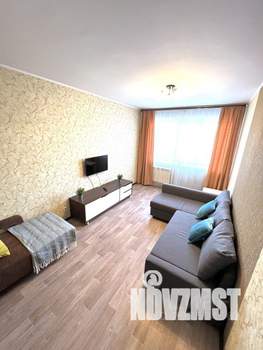 2-к квартира, посуточно, 55м2, 1/1 этаж