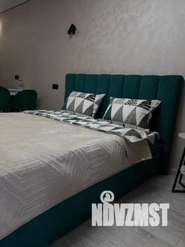 Студия квартира, посуточно, 33м2, 1/8 этаж