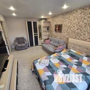 1-к квартира, посуточно, 42м2, 7/11 этаж