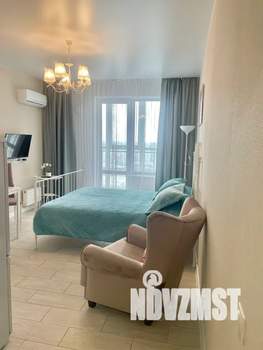 Студия квартира, посуточно, 28м2, 20/25 этаж