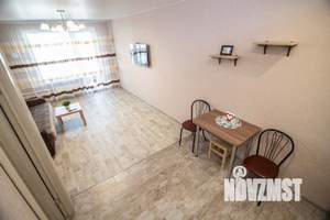 1-к квартира, посуточно, 52м2, 1/1 этаж