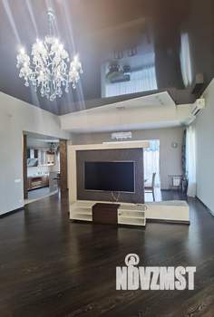 3-к квартира, на длительный срок, 140м2, 8/8 этаж