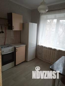 1-к квартира, посуточно, 33м2, 3/3 этаж