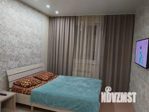 1-к квартира, посуточно, 40м2, 16/18 этаж