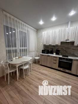 Студия квартира, посуточно, 39м2, 6/16 этаж