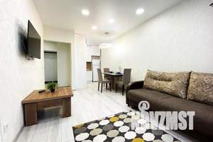 2-к квартира, посуточно, 40м2, 11/16 этаж