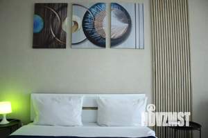 Студия квартира, посуточно, 56м2, 13/24 этаж