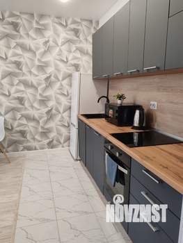 Студия квартира, посуточно, 27м2, 16/17 этаж